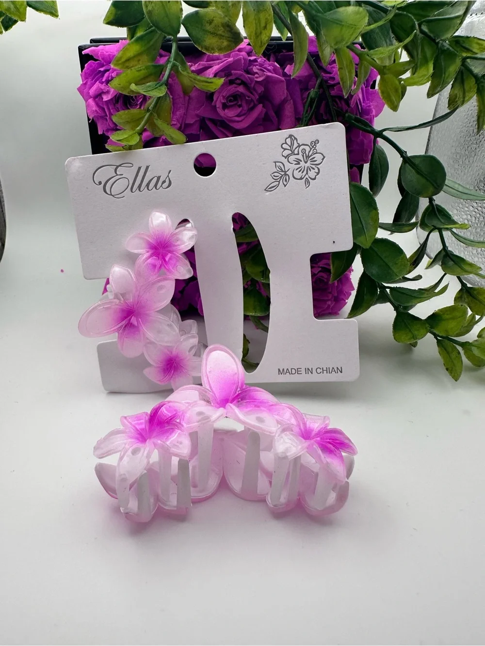 Pink and White Floral Hair Claw Clips